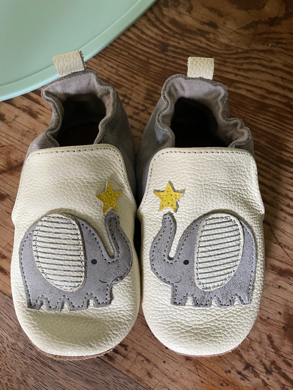 Robeez Elephant moccasin 18-24mo